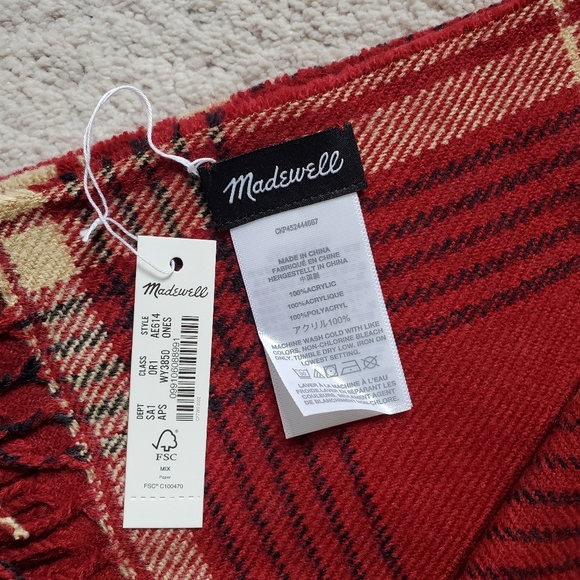 Madewell Buffalo Check Cape Scarf - Picture 6 of 9
